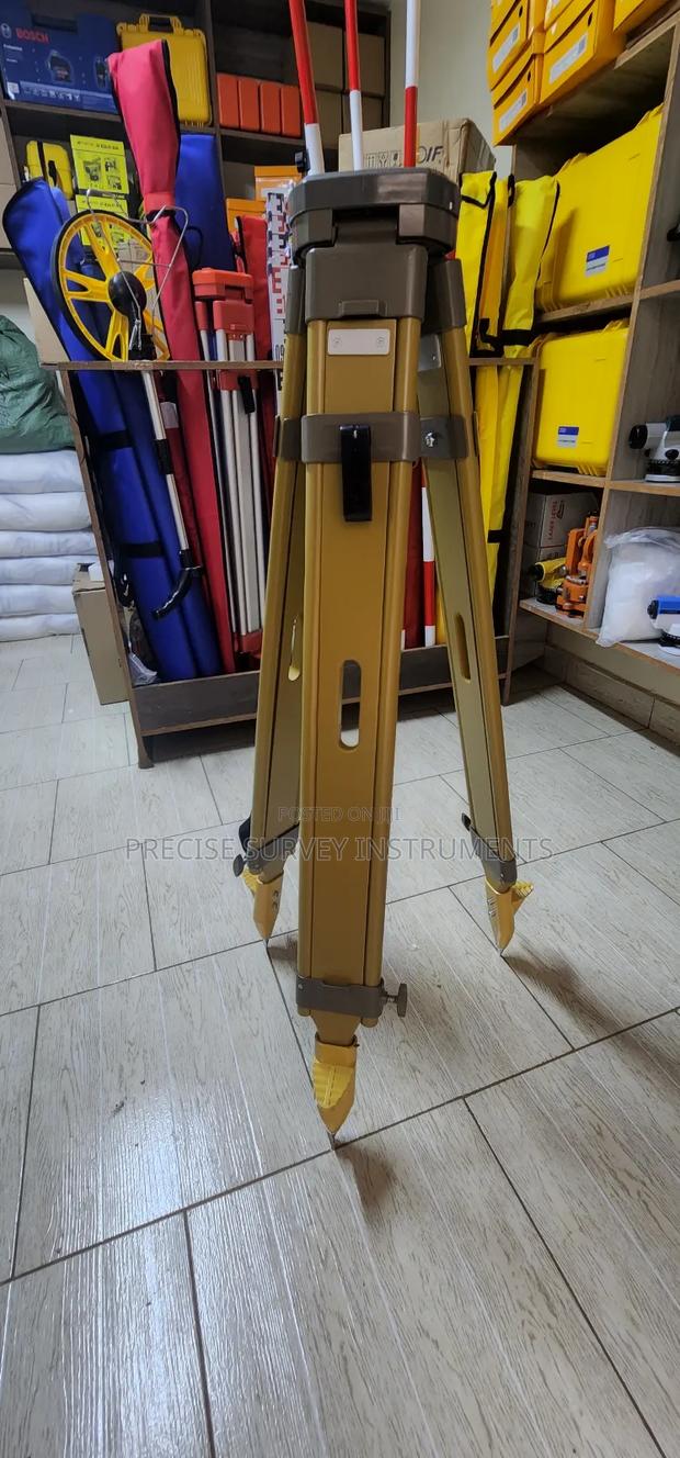 Classic Wooden Tripod for Total Station and GNSS
