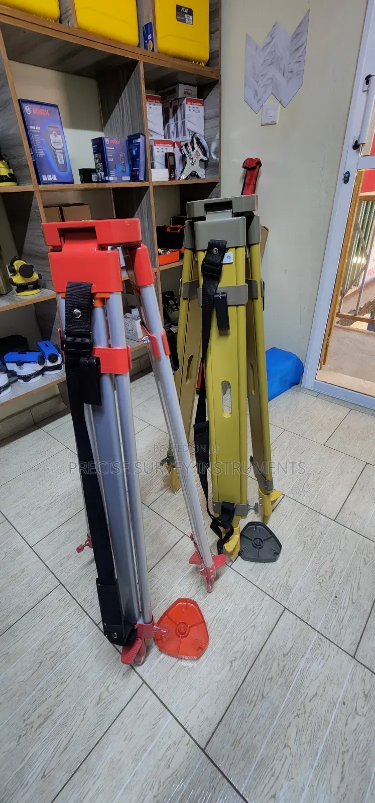 Surveyors Wooden Levelling Tripod