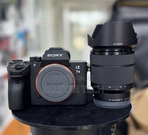 Sony A7 Iii Mirrorless Camera With 28-70mm F/3.5-5.6 Lens