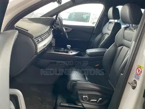 Audi Q7 3.0T Premium AWD quattro 2017 Pearl