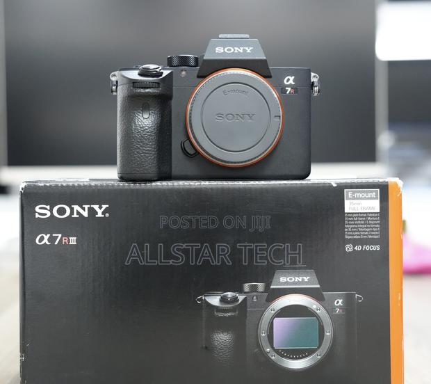 Sony Alpha A7r Iii Mirrorless Digital Camera Body - thumbnail 4
