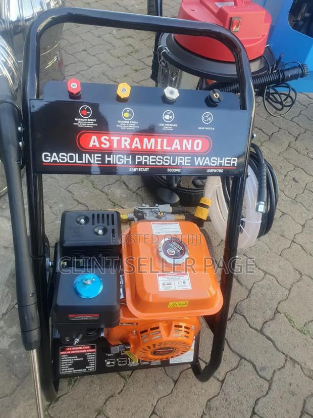 Gasoline High Pressure Washer. - main view