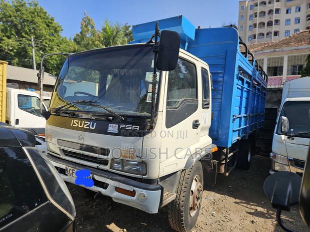 Isuzu FSR Ready for Work