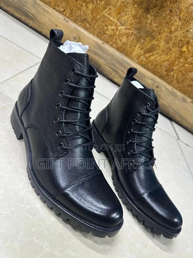 Black Leather Timberland Boots for Men - thumbnail 2