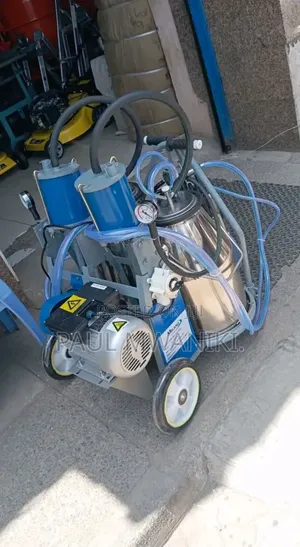 Electric Double Bucket Milking Machine