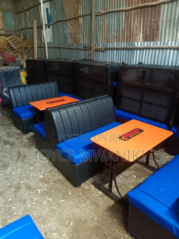 Restaurant Couch and a Table, 4 Seater, Black / Blue  - thumbnail 2