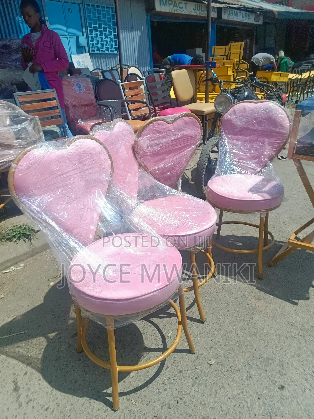 Manicure Love Seats, Sylish 