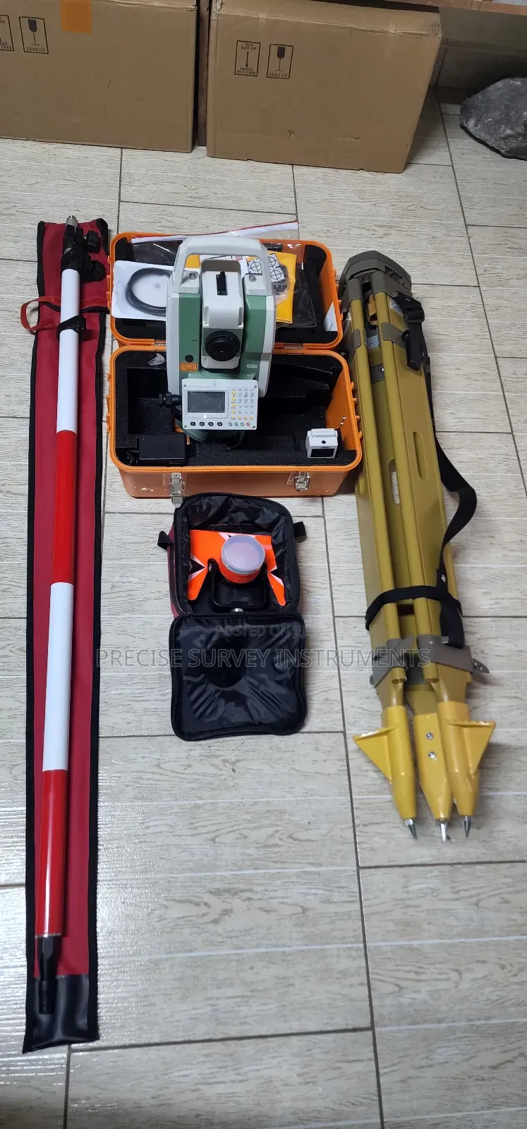 Auto Tracking Total Station Machine Set