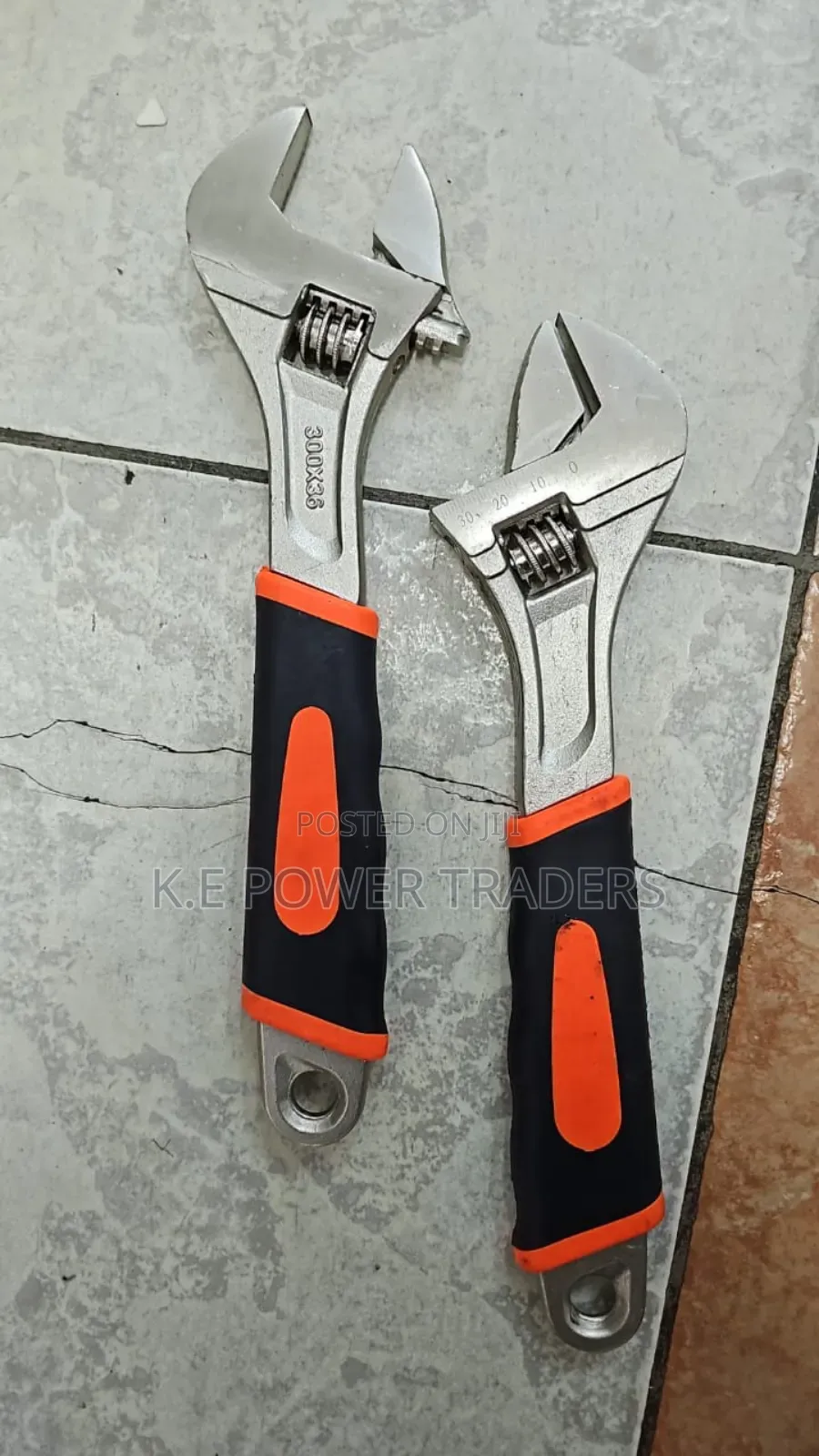 12" Adjustable Spanner