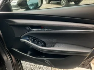 Mazda 3 2019 Brown
