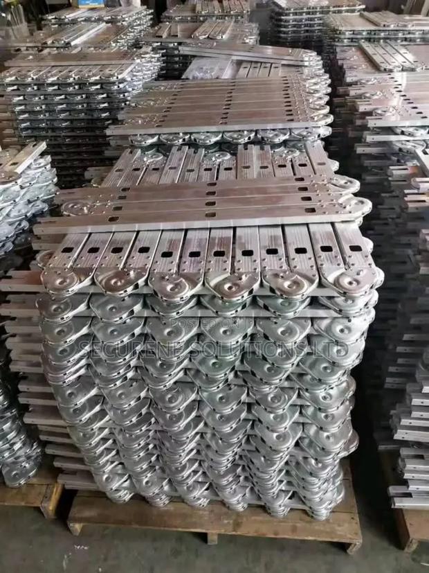 Multipurpose Ladders Hinges for a Multi-Purpose Ladder, - thumbnail 5