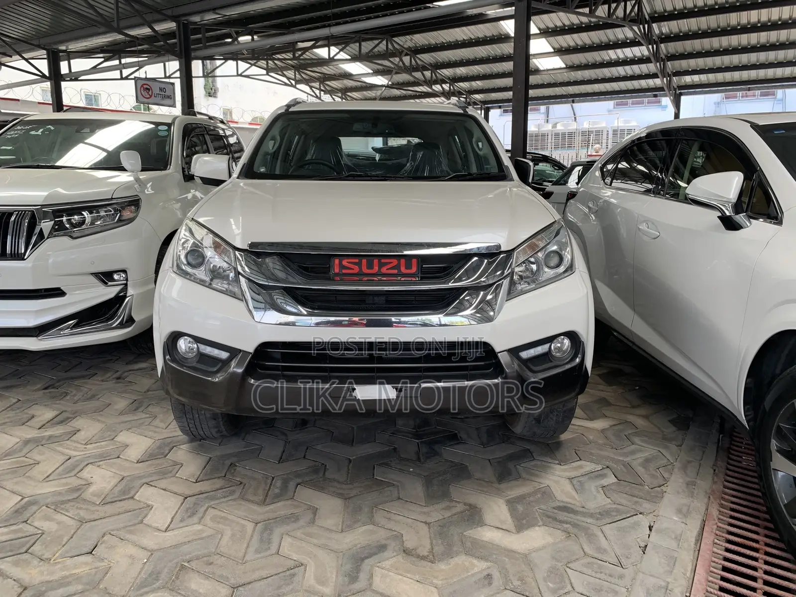 Isuzu MU-X 2016 Pearl