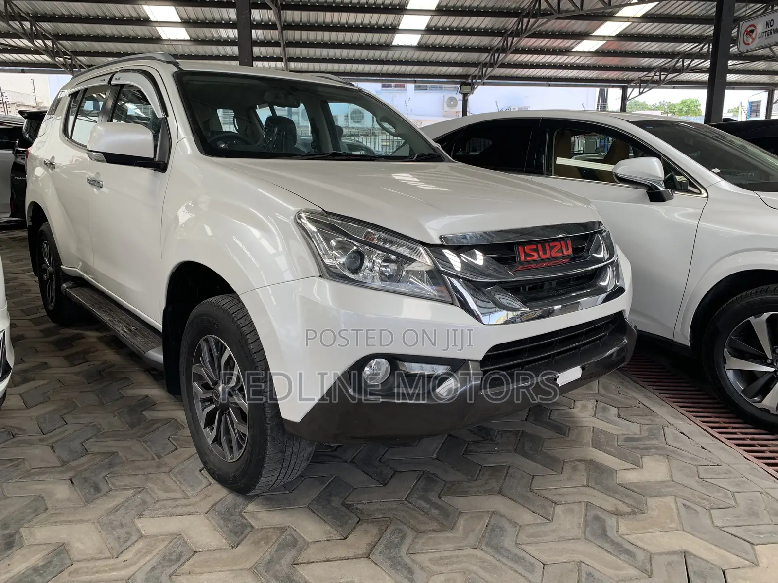 Isuzu MU-X 2016 Pearl