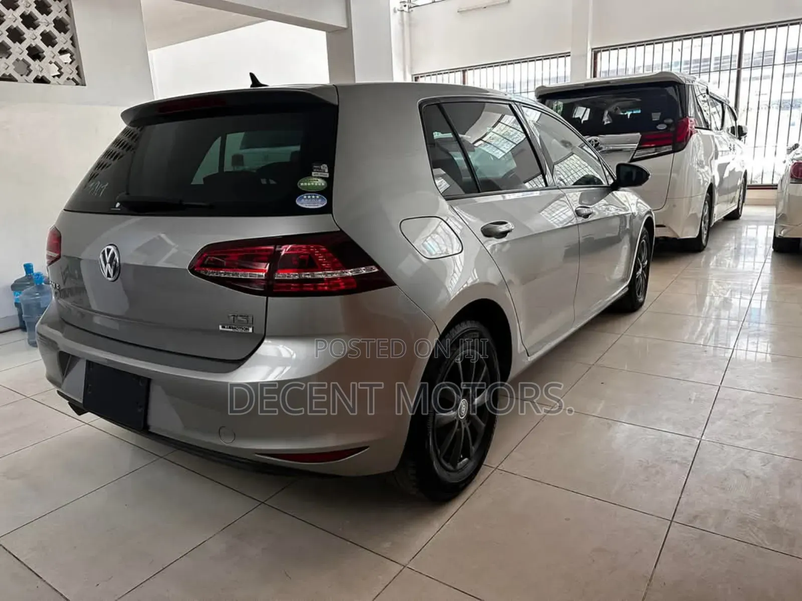 Volkswagen Golf TSI S FWD 2018 Silver