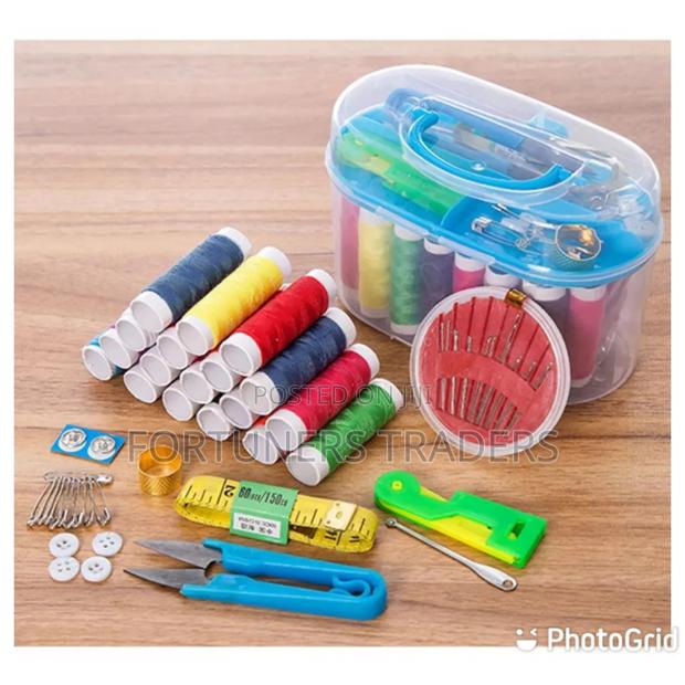 *Sewing Kit Set - main view