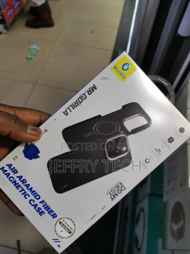 Blueo Carbon Fibre Case for iPhone 16 Pro Max Wireless - thumbnail 2