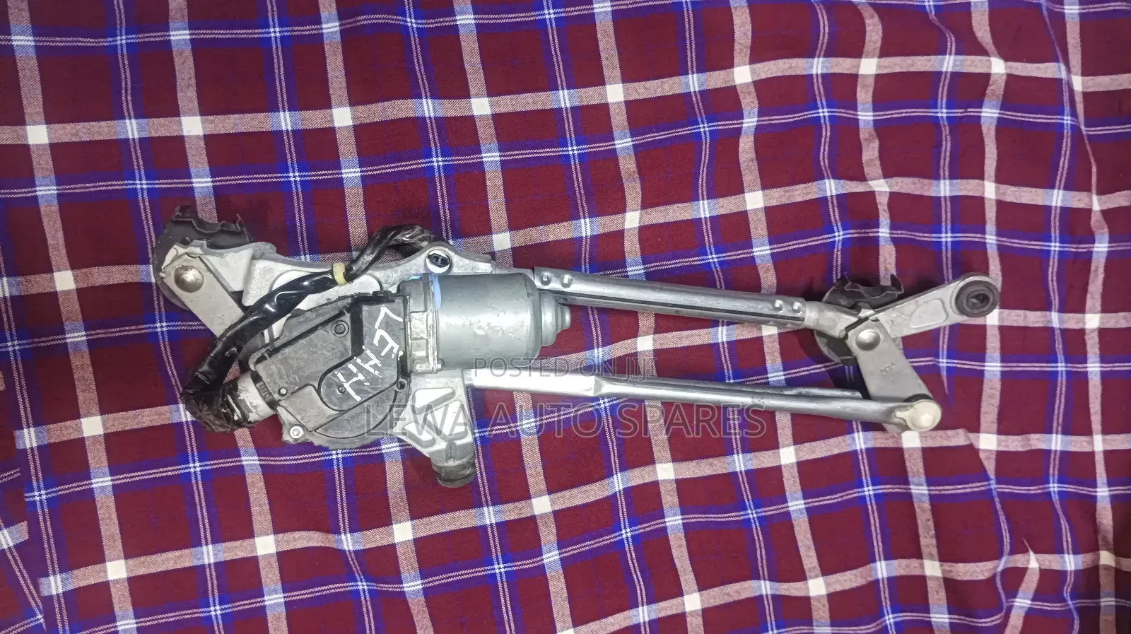 Wiper Motor Arm for Toyota – Ex Japan – Genuine– Nairobi CBD