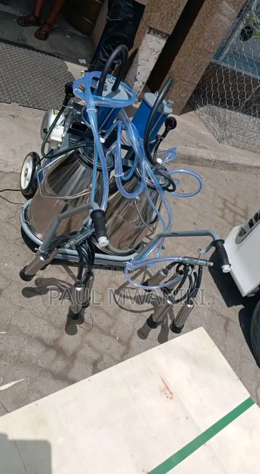 Double Bucket Milking Machine