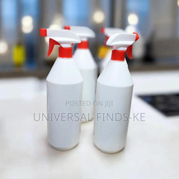Water Spray Bottle With a Sprayer ^1 Litre