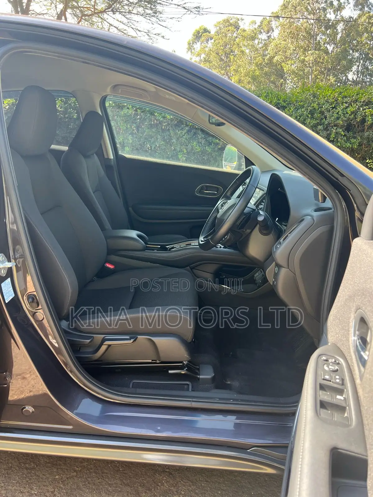 Honda Vezel 1.5 Hybrid 4WD 2018 Matt Black