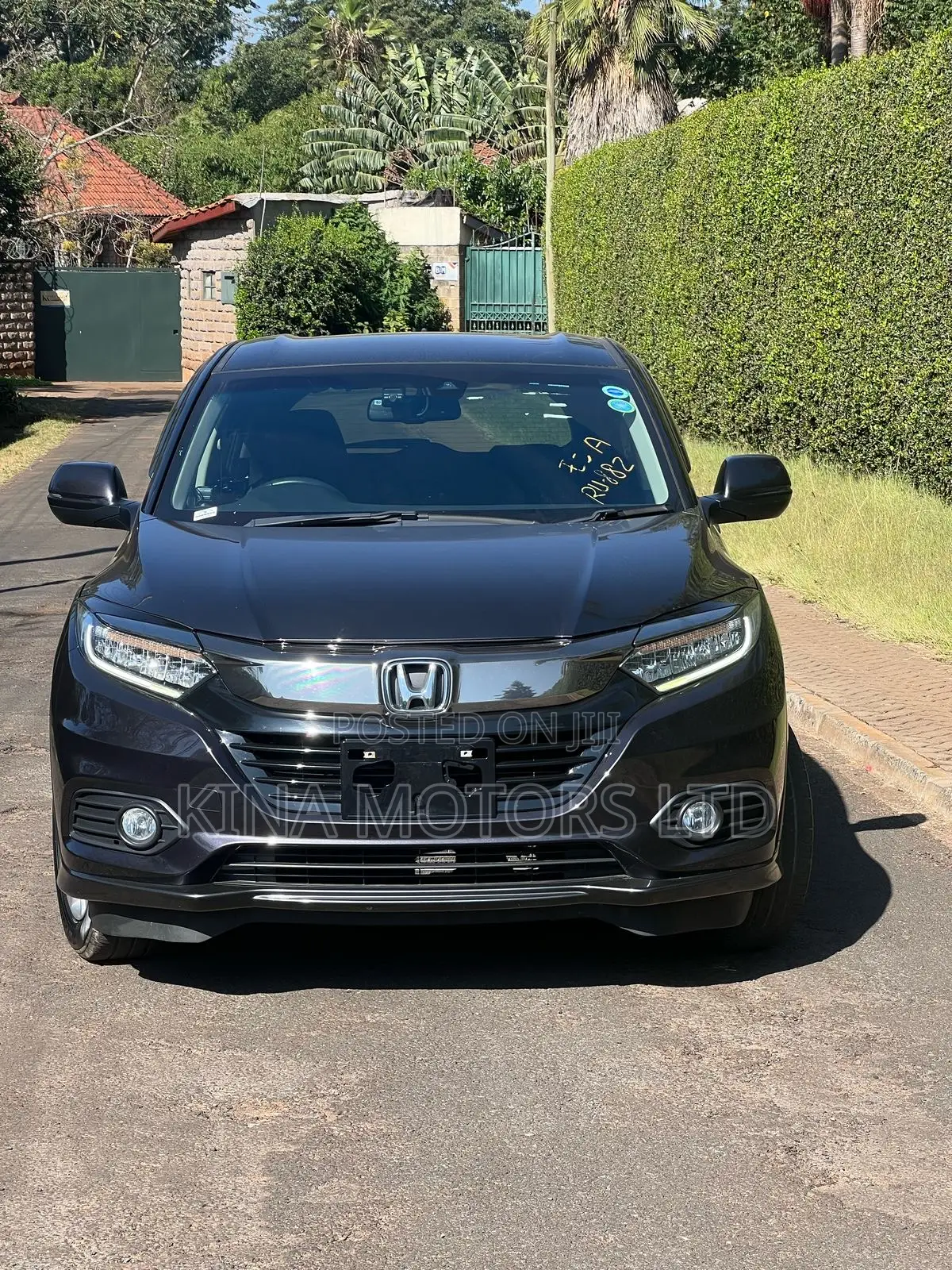 Honda Vezel 1.5 Hybrid 4WD 2018 Matt Black