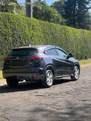 Honda Vezel 1.5 Hybrid 4WD 2018 Matt Black