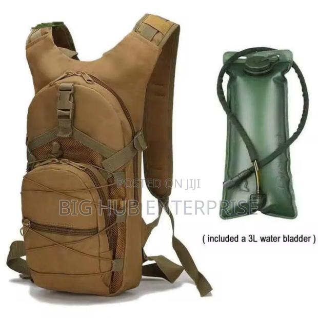 Tactical Hydration Camel Backpack With 3litres Water Bag - main view
