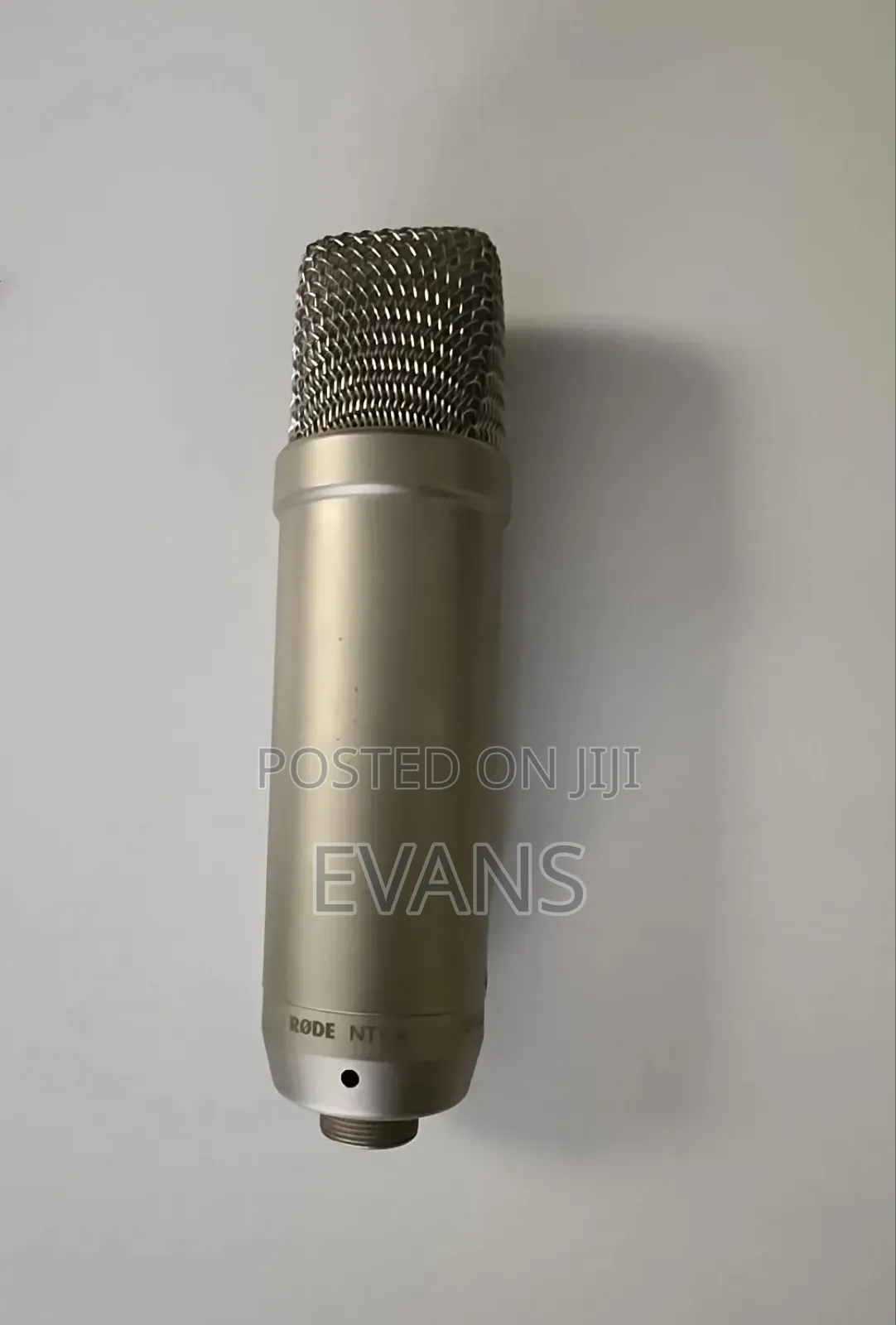 Rode Nt1a Condenser Microphone.