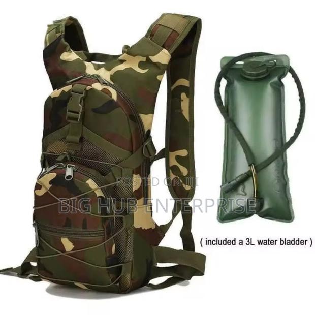 Tactical Hydration Camel Backpack With 3litres Water Bag - thumbnail 2