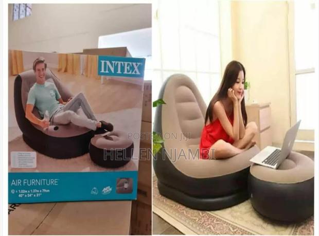 Inflatable Seat With Foot Rest and a Pump