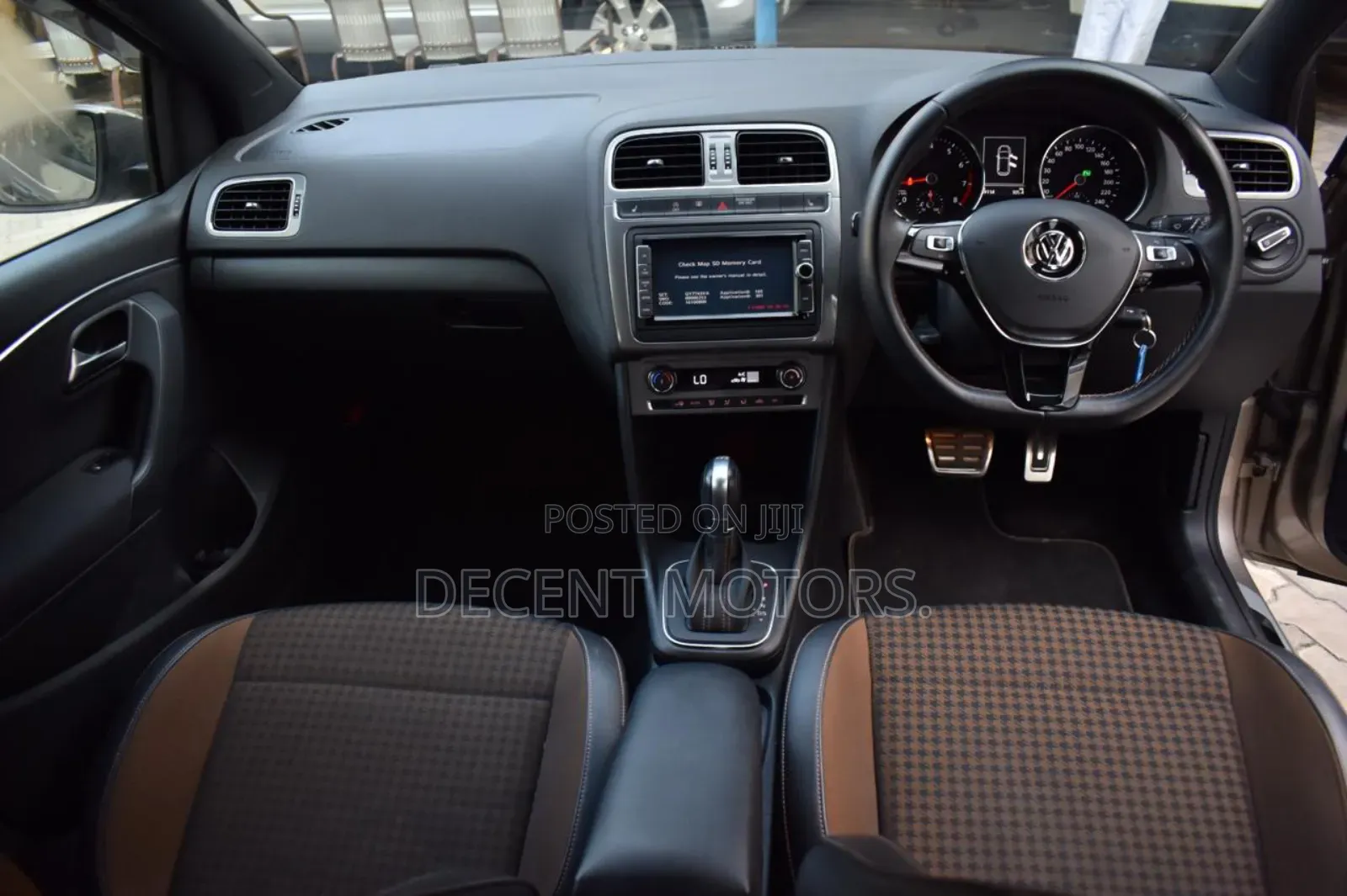 Volkswagen Polo 2018 Gold