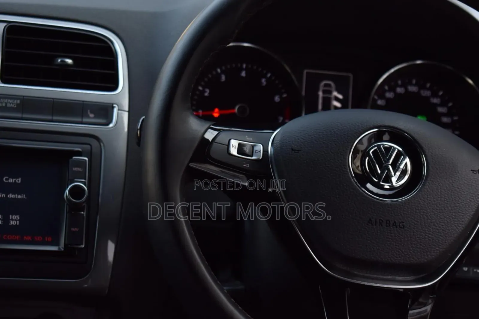 Volkswagen Polo 2018 Gold