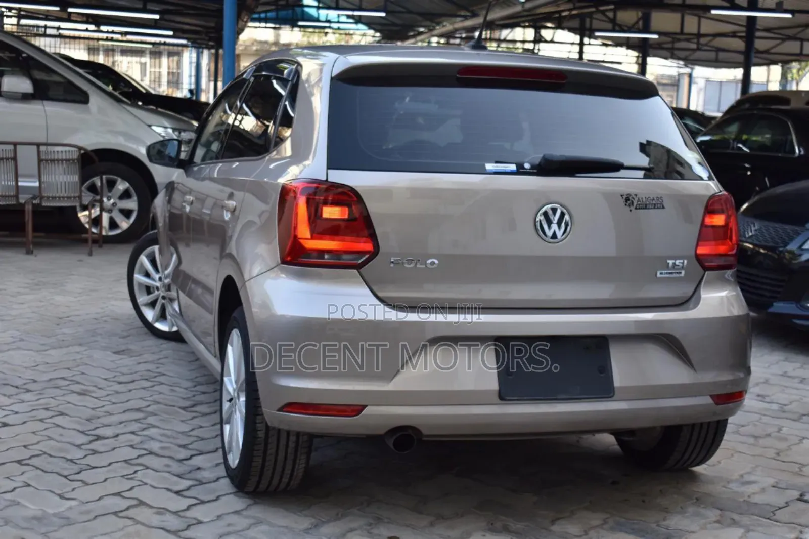 Volkswagen Polo 2018 Gold