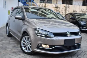 Volkswagen Polo 2018 Gold