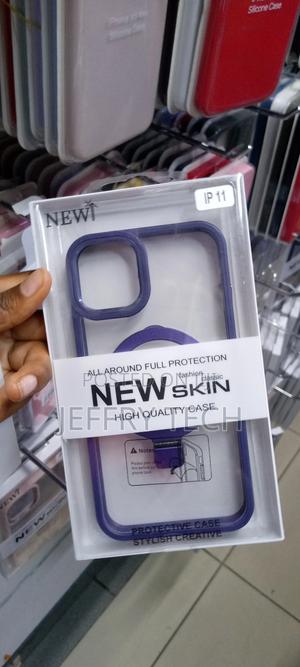 Purple Luxury Electroplate Magsafe Clear Case for iPhone 11 - thumbnail 2