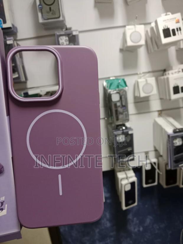 Original Apple 15 Pro Max Magsafe Phone Case - thumbnail 3