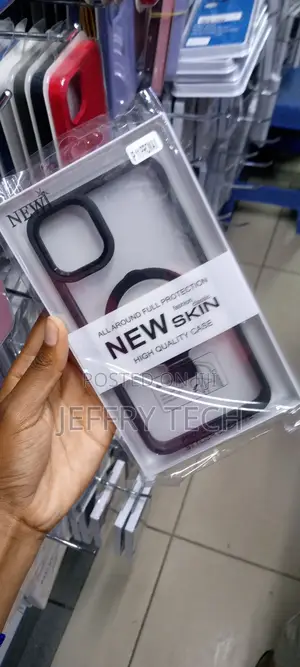 Black Luxury Clear Phone Case for iPhone 11 With Magsafe