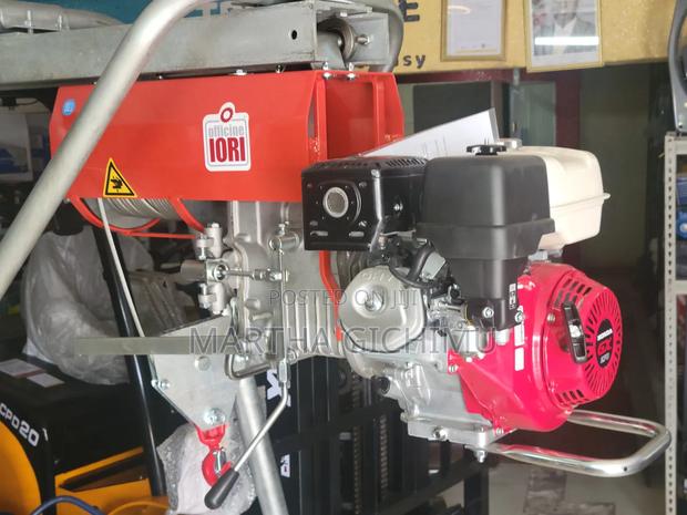 Concrete Hoist With Engine (1ton)