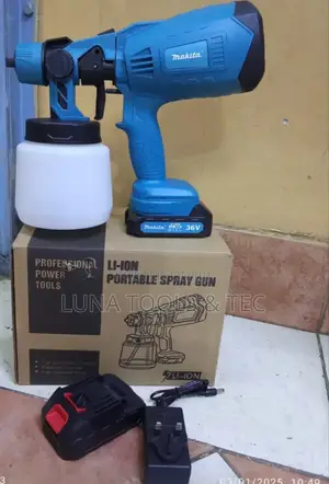 Makita Cordless Spray Gun With Charger and 2 Batteries