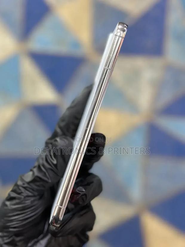 Samsung Galaxy S22+ 5G 128 GB White - thumbnail 4