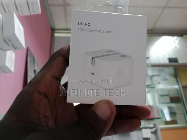 Apple 20w Power Adapter - thumbnail 2