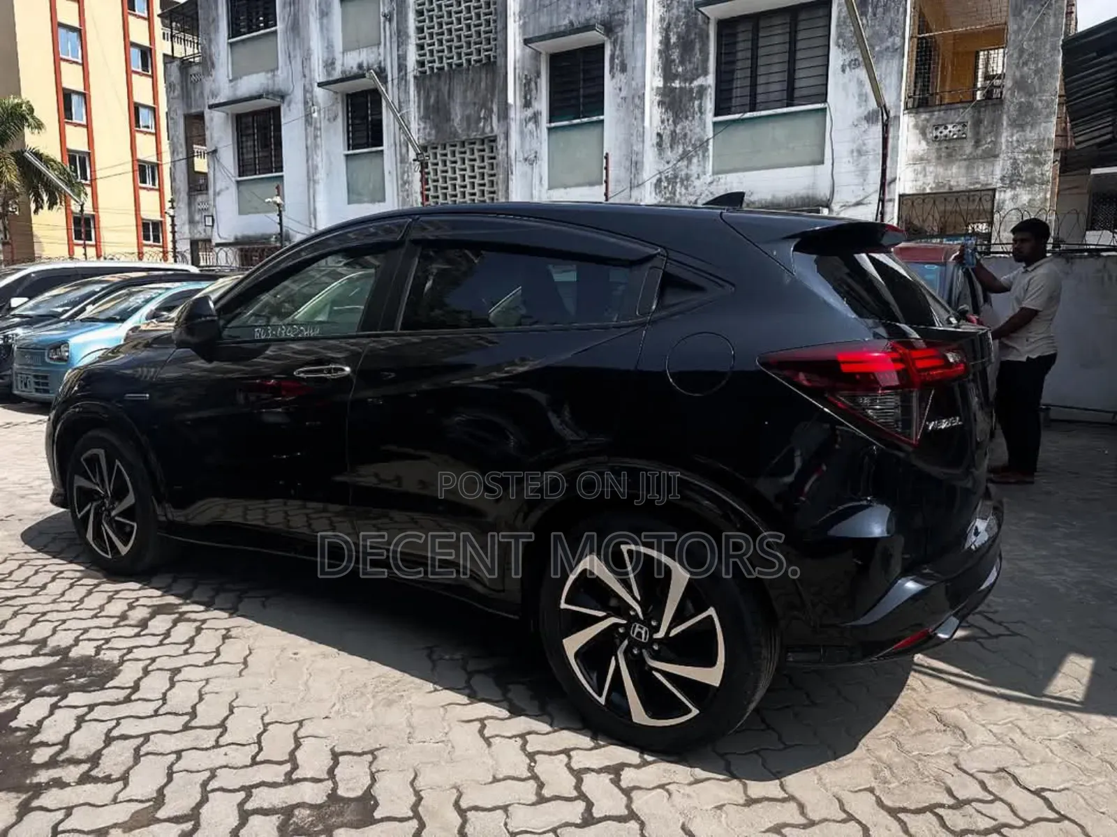 Honda Vezel 1.5 Hybrid 2WD 2019 Black
