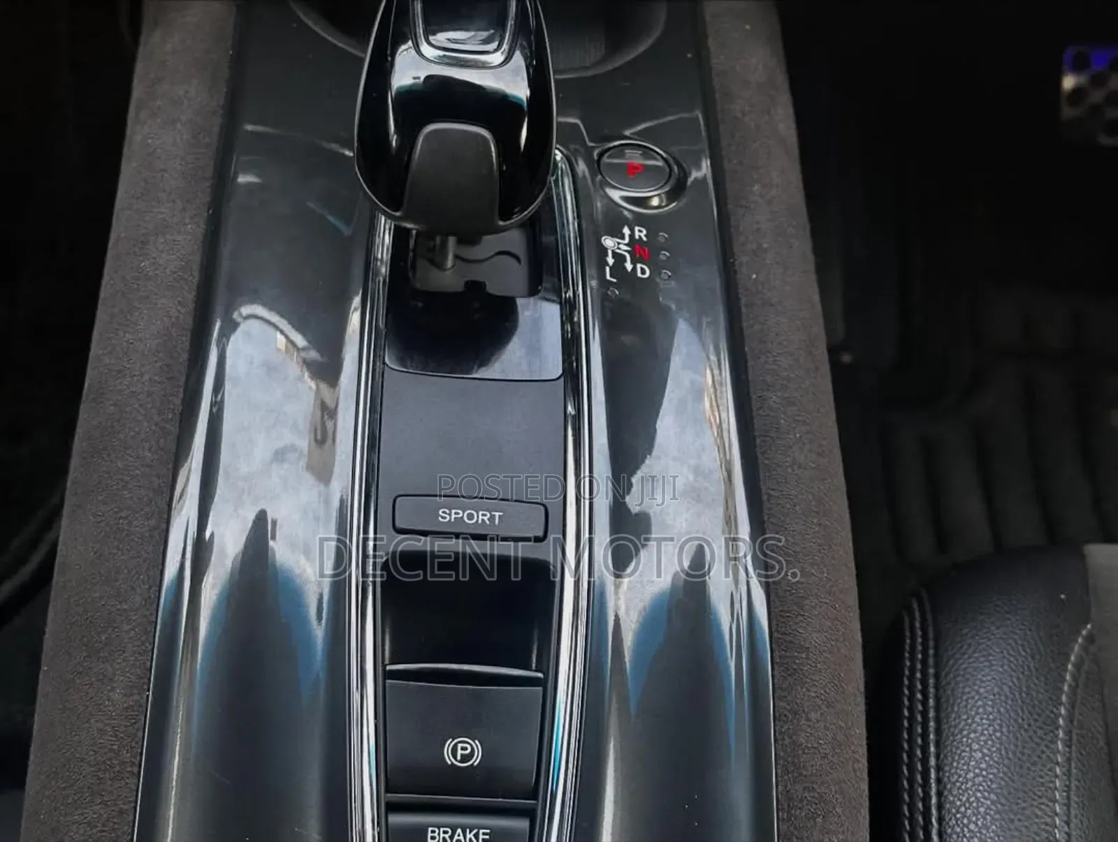 Honda Vezel 1.5 Hybrid 2WD 2019 Black