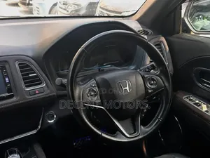Honda Vezel 1.5 Hybrid 2WD 2019 Black