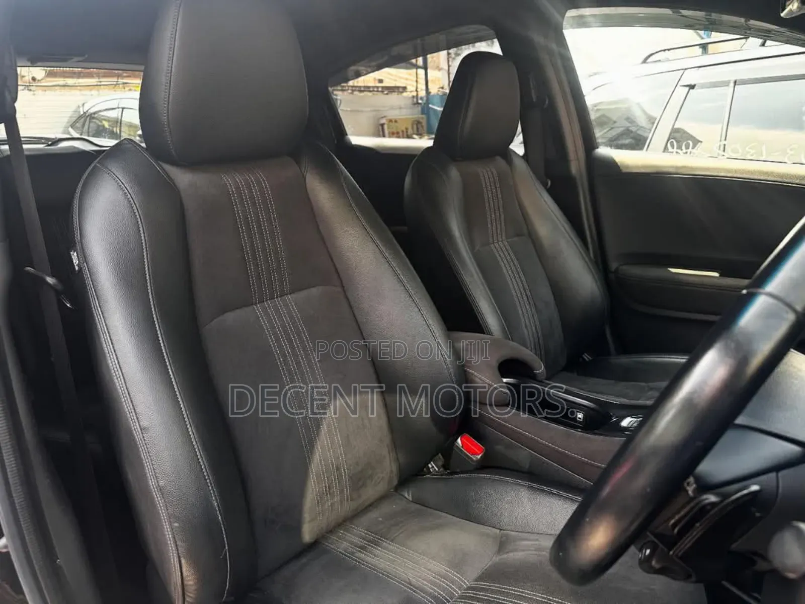 Honda Vezel 1.5 Hybrid 2WD 2019 Black