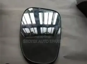Toyota Ractis Side Mirror Lens / Glass