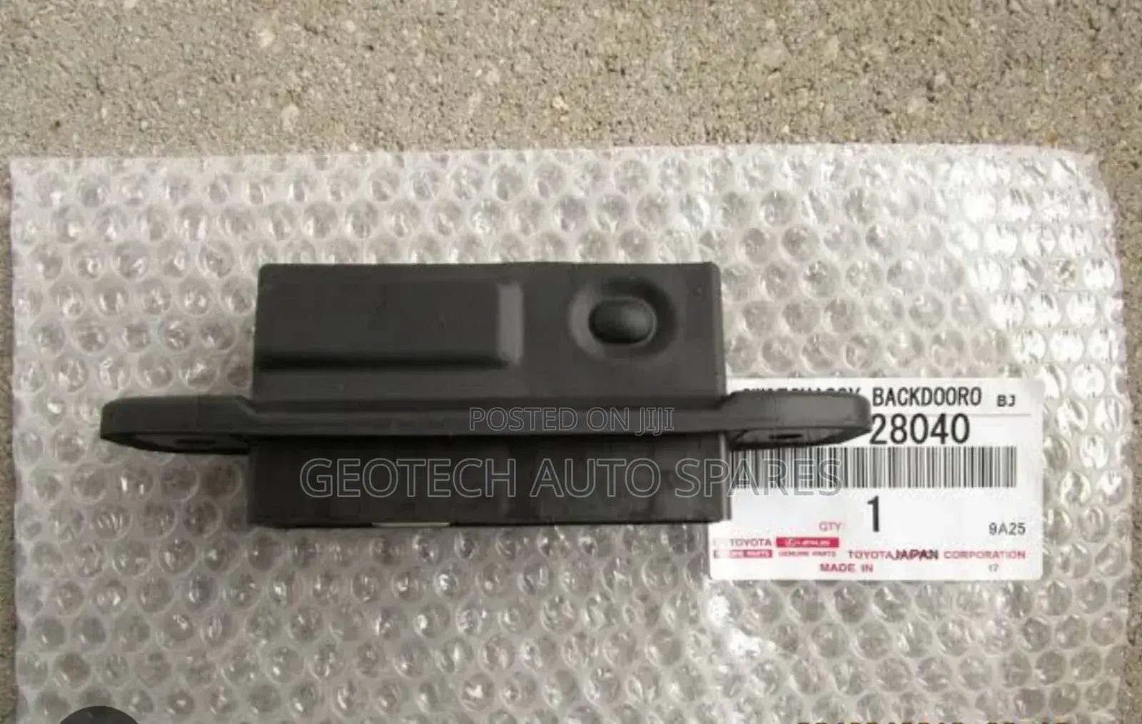 Toyota Land Cruiser V8 Boot Switch