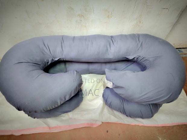 C Shape Pregnancy Pillows Grey - main view