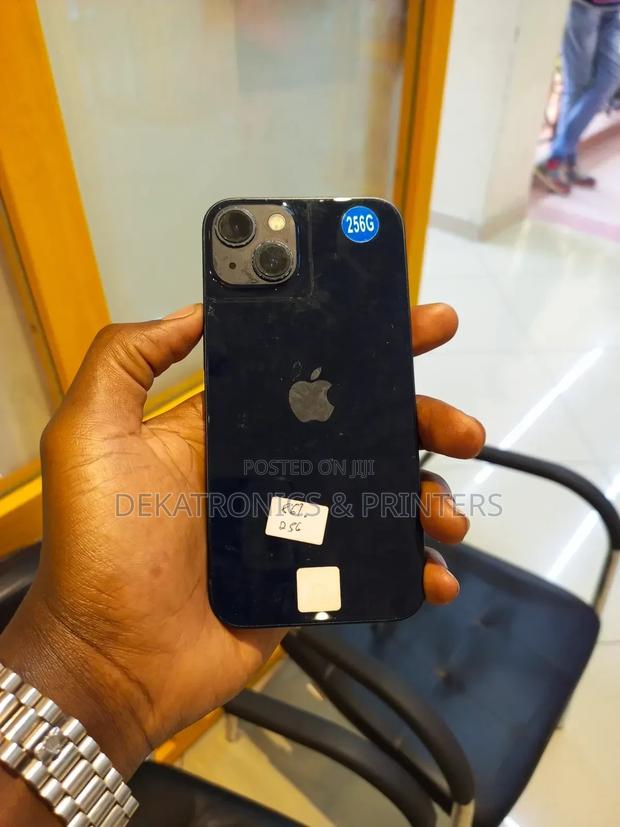 Apple iPhone 13 256 GB Blue - main view