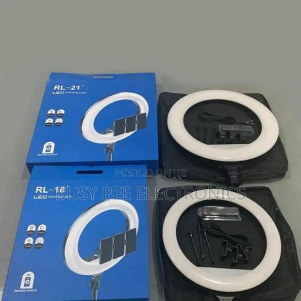 Compact 14-inch Led Ring Light With Adjustable Brightness - main view